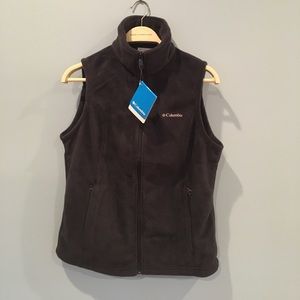 Black Columbia fleece vest